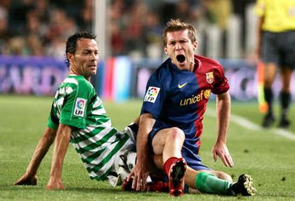 نجوم برشلونة يتألمون